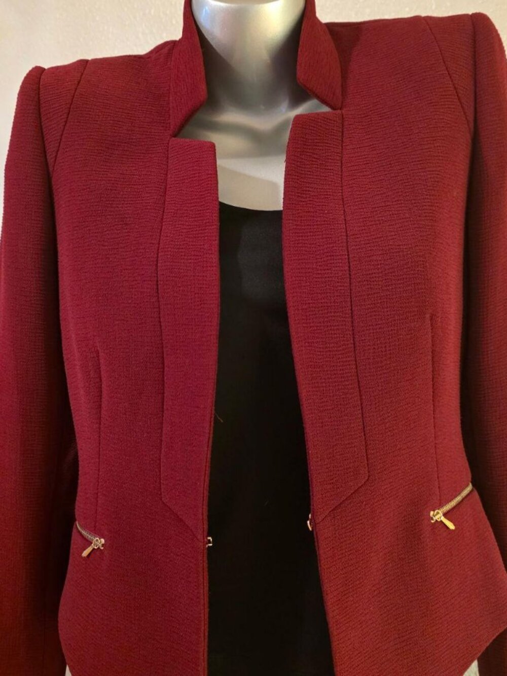 Tahari Burgundy Jacket Size 6 Petite